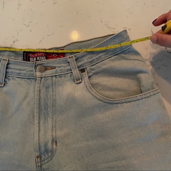 Perfectly Distressed Denim Shorts - Picture 8 of 9